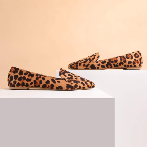 MUSSHOE Womens Flats Pointy Toe Ballet Flats Lightweight Slip On Ballet Shoes for Women,Leopard 10